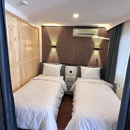 Golden Wood Apartment