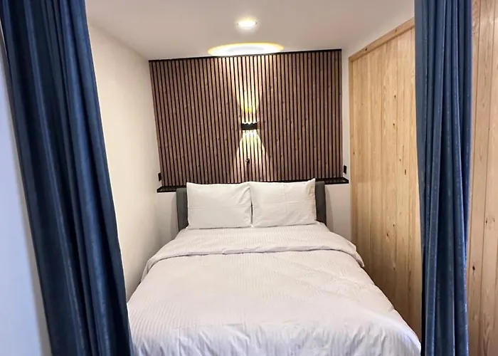 Golden Wood Istambul