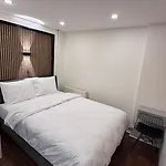 Apartment Golden Wood