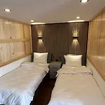 Apartment Golden Wood *