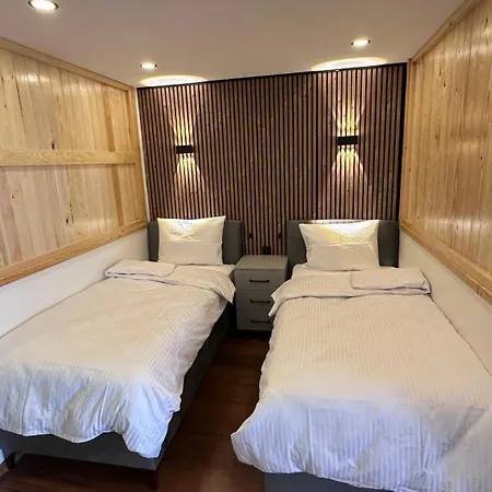 Golden Wood アパート イスタンブール